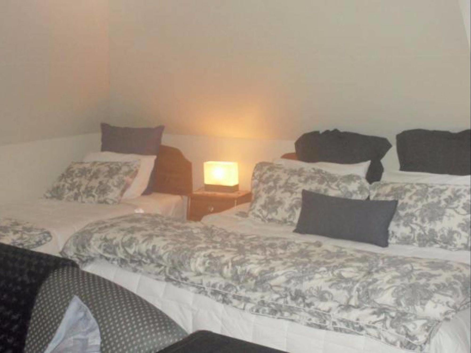 St James Bed And Breakfast クライストチャーチ エクステリア 写真